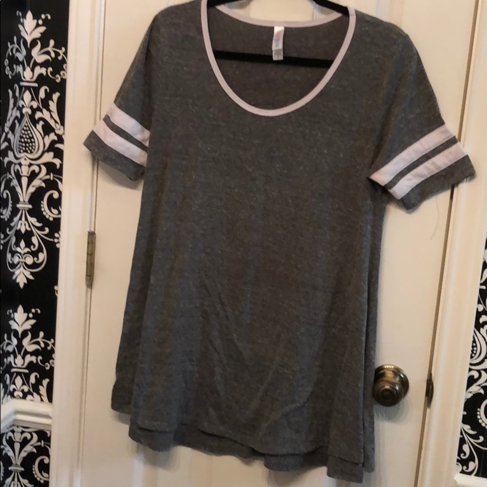 LulaRoe Perfect T